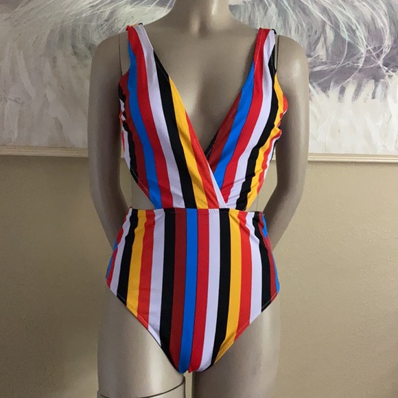 Cupshe Other - Cupshe Striped One Piece V-Neck Swimsuit size S